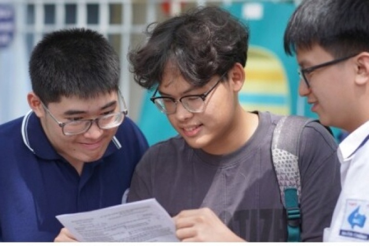 Từ 15/7, thí sinh bắt đầu nộp lệ phí xét tuyển đại học theo lịch từng địa phương