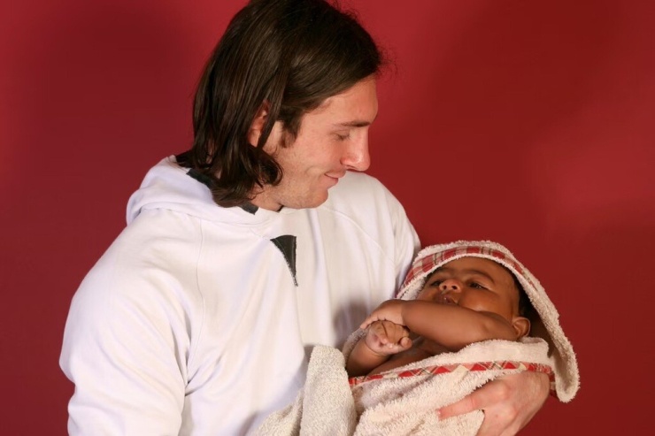 Việc Yamal được ghép với Messi hoàn toàn ngẫu nhiên. Ảnh: AP