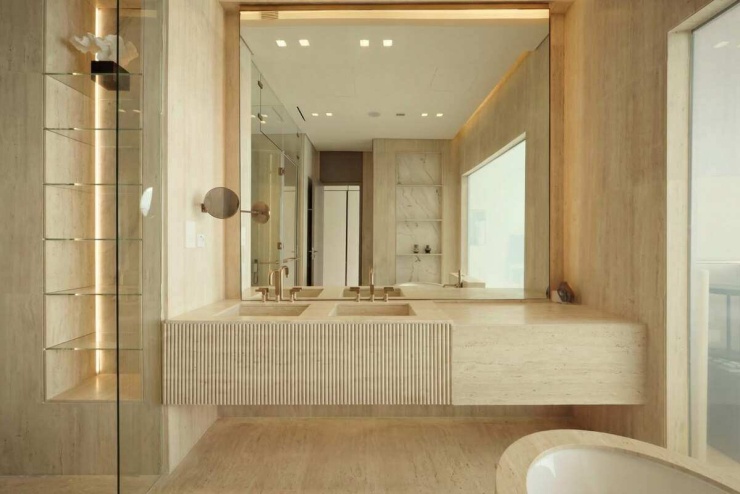 Toàn bộ không gian theo phong cách khu nghỉ dưỡng cao cấp, thay cho kiểu phòng tắm căn hộ thông thường.