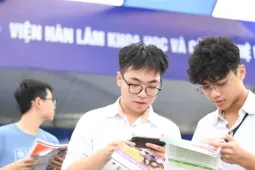 Khi trường đại học 'đói' sinh viên