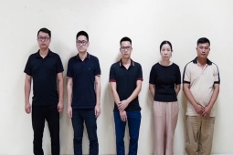 Ba giám đốc doanh nghiệp bị khởi tố vì bán máy tính cài ‘Win lậu’