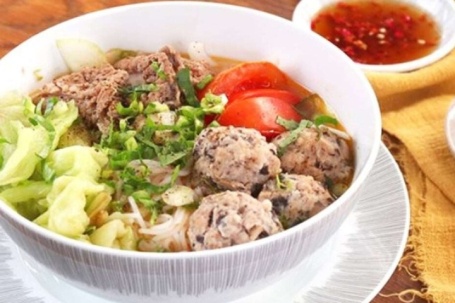 Vì sao gọi là bún bung?