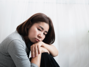 Muốn kết hôn nhưng sợ phải gánh nợ nhà chồng