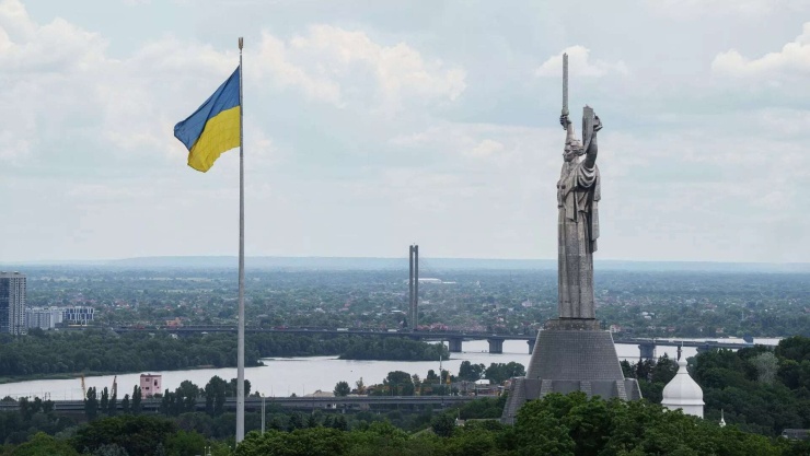 Động thái mới nhất của ông Zelensky khiến người Ukraine lo ngại để mất Kiev - 1