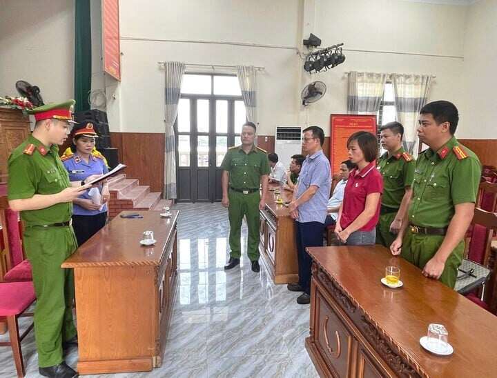 Khởi tố 4 cựu lãnh đạo xã ở Ninh Bình gây thất thoát hơn 1,4 tỷ đồng ngân sách - 1