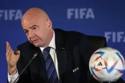 Chủ tịch FIFA mất lá phiếu tại UEFA sau vụ tiền đạo tuyển Mỹ được ưu ái