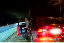 Chặn đầu ô tô trong đêm để đe dọa, tài xế nhận bị xử phạt