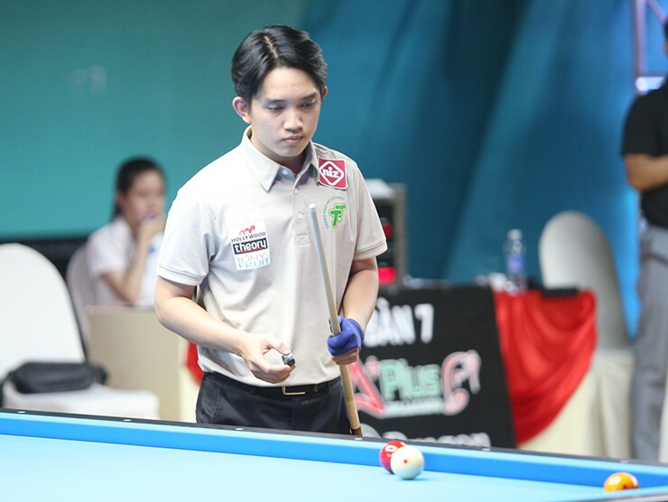 Hồng Thái bản lĩnh đi tiếp