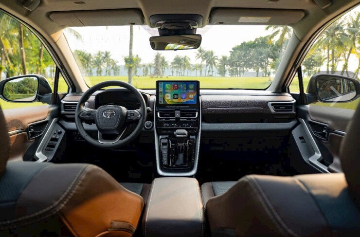Ưu nhược điểm của Honda HR-V e: HEV RS khi “đối đầu” Toyota Innova Cross HEV - 5