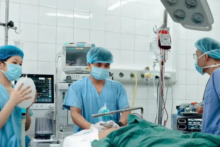 Thông tin mới nhất về sức khoẻ các nạn nhân vụ tai nạn xe khách lao khỏi cao tốc Pháp Vân - Cầu Giẽ