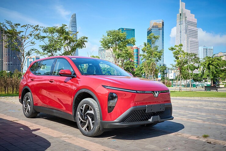 5 mẫu MPV bán chạy nhất tháng 6/2026, Innova Cross tăng gần 128%