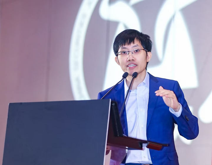Nhà sáng lập DeepSeek Liang Wenfeng trở thành tỷ phú AI giàu nhất thế giới với khối tài sản 36 tỷ USD. (Ảnh: China Daily)