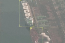 Khoảnh khắc dàn UAV của Nga oanh tạc các tàu Ukraine ở Biển Đen