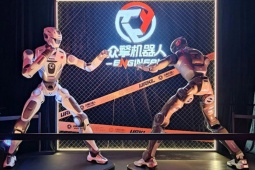 Video robot đấu võ gây "sốc": Tung cước đá bay đầu đối thủ ngay trên sàn đấu