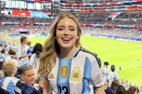 CĐV Argentina đổ bộ đến Mỹ xem chung kết World Cup, các hãng hàng không 'bở hơi tai'
