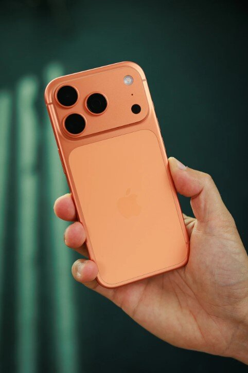 iPhone 17 Pro màu cam siêu đẹp.