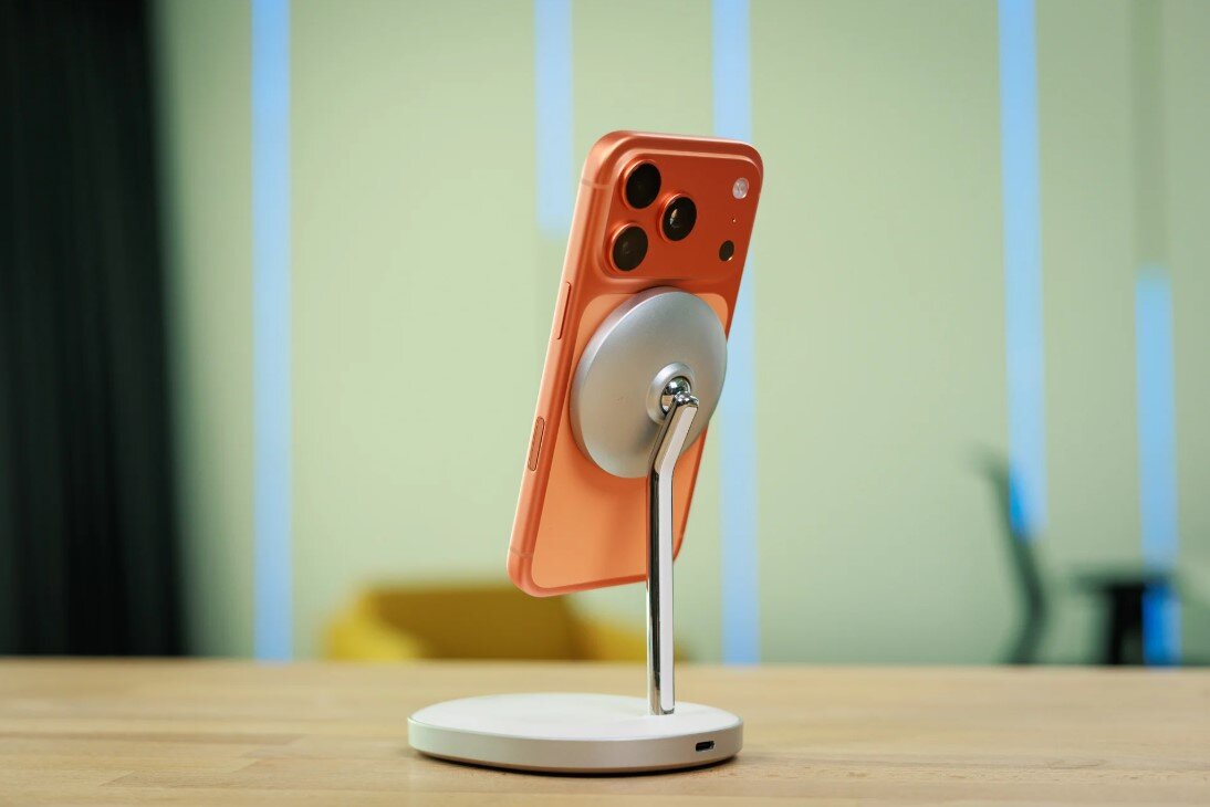 iPhone 17 Pro có thiết kế màu chưa đồng nhất.