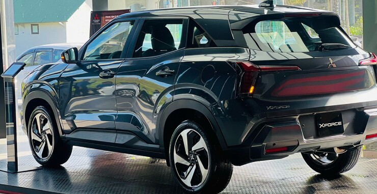 Mổ xẻ ưu nhược điểm của bộ tứ SUV đang nổi hiện nay - 5