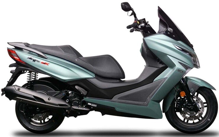 Đối thủ Honda PCX gây sốt với phuộc USD, động cơ mạnh hơn hẳn - 2