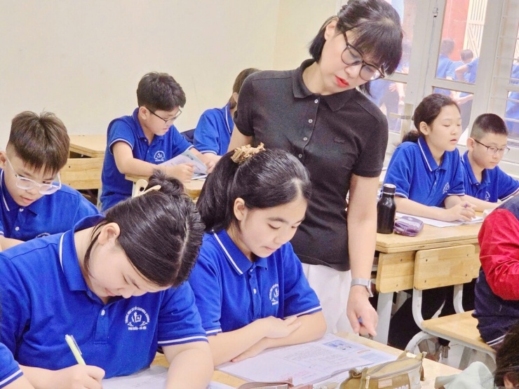 Cô Nguyễn Thị Vân Hồng cho rằng, việc sắp xếp lại hệ thống trường học là chủ trương lớn nhằm tinh gọn bộ máy và nâng cao chất lượng giáo dục