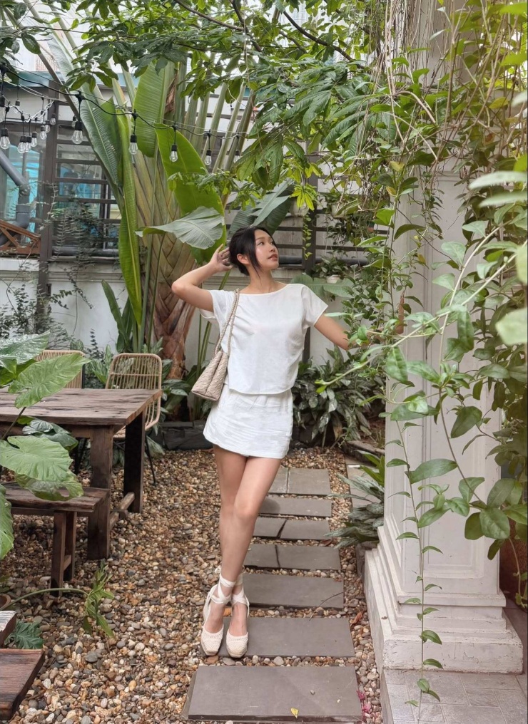 Doãn Hải My khẳng định màu trắng không bao giờ lỗi mốt, tips phối đồ hè thanh lịch mà quyến rũ - 8