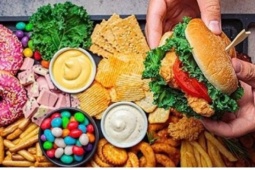 Gan dễ tổn thương nếu bạn thường xuyên ăn 6 thực phẩm này