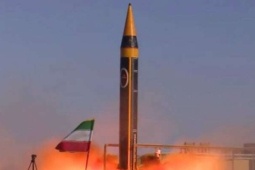 Tên lửa Iran xuyên thủng lá chắn phòng không tối tân nhất của Mỹ