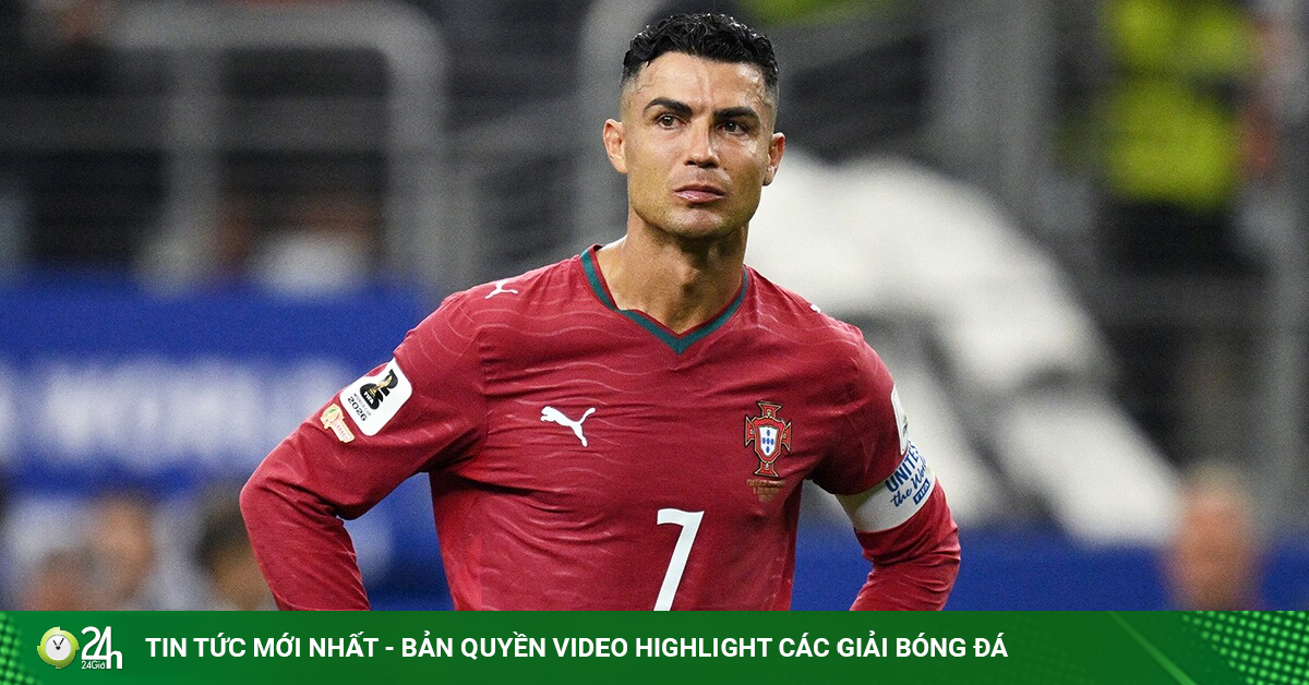 Rộ tin Ronaldo sắp chia tay ĐT Bồ Đào Nha: Chỉ còn 1 trận cuối cùng?