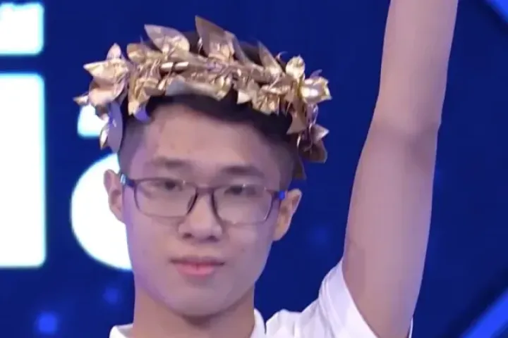 Nam sinh Hà Nội giành vòng nguyệt quế, vào thi quý Đường lên đỉnh Olympia
