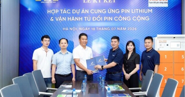 Doanh nghiệp "bắt tay" phát triển tủ đổi pin công cộng, gỡ rào cản sạc pin truyền thống