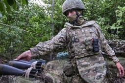 Thủ đô Ukraine rung chuyển bởi nhiều đợt tên lửa Nga tấn công