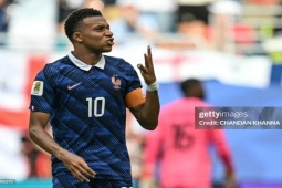 Mbappe phá kỷ lục ghi bàn của Messi tại World Cup, Olise vượt huyền thoại Pele