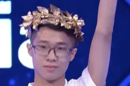 Nam sinh Hà Nội giành vòng nguyệt quế, vào thi quý Đường lên đỉnh Olympia