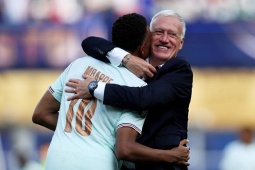 Tin nóng bóng đá World Cup trưa 19/7: Ấn định thời điểm công bố người kế nhiệm Deschamps