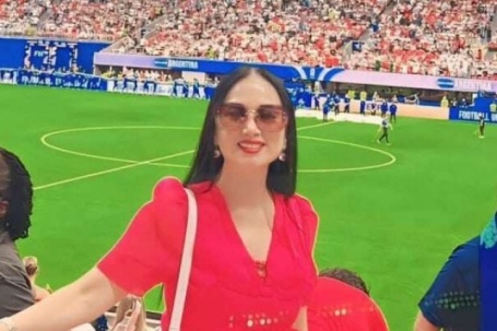 Ca sĩ Hà Phương hé lộ khoảnh khắc được chồng tỷ phú chiều hết mực khi cô mê Messi