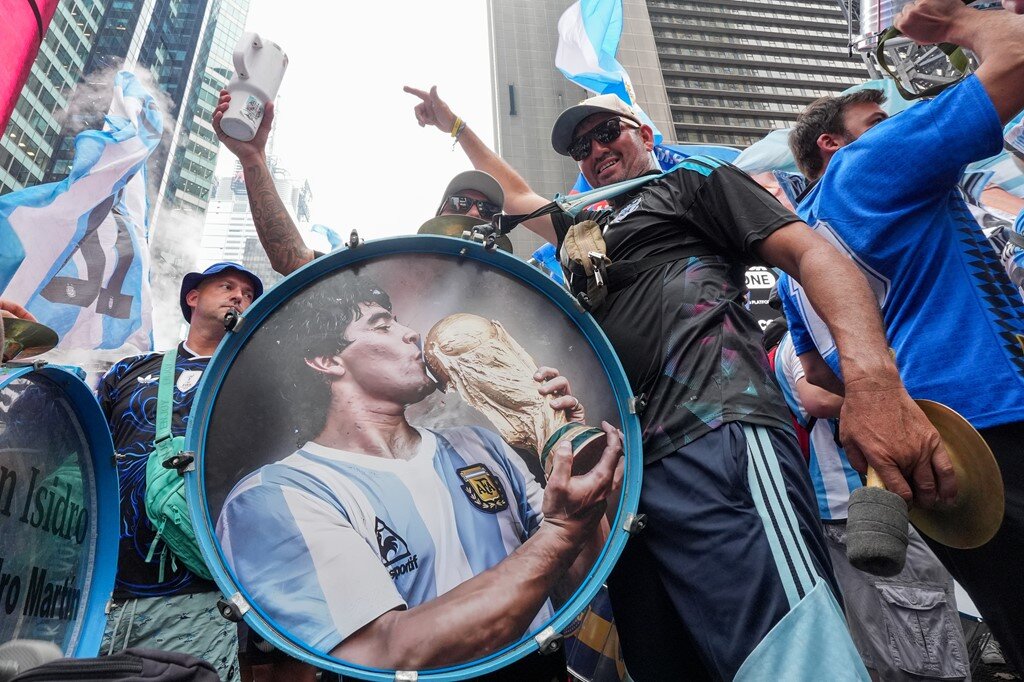 Triệu fan Tây Ban Nha mở hội: "Nổ tung" vì Torres ghi bàn hạ gục Argentina - 24