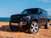 Trải nghiệm xe Defender trên cung đường đa địa hình đẹp nhất Việt Nam