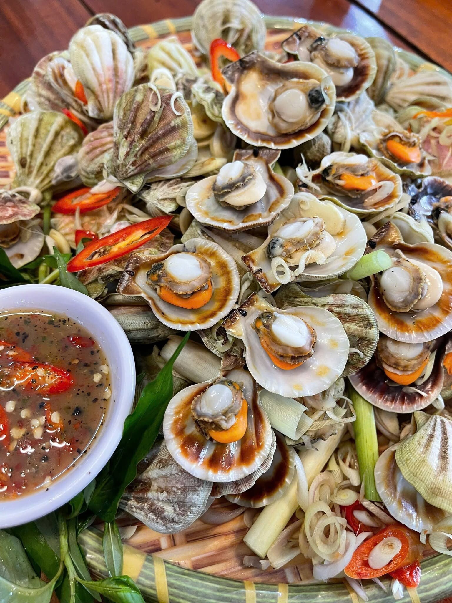 Một số món ăn hấp dẫn được chế biến từ hàu hương