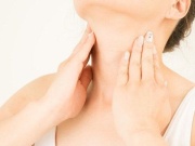 Bí quyết massage cổ chống chảy xệ, xóa nếp nhăn cực hiệu quả