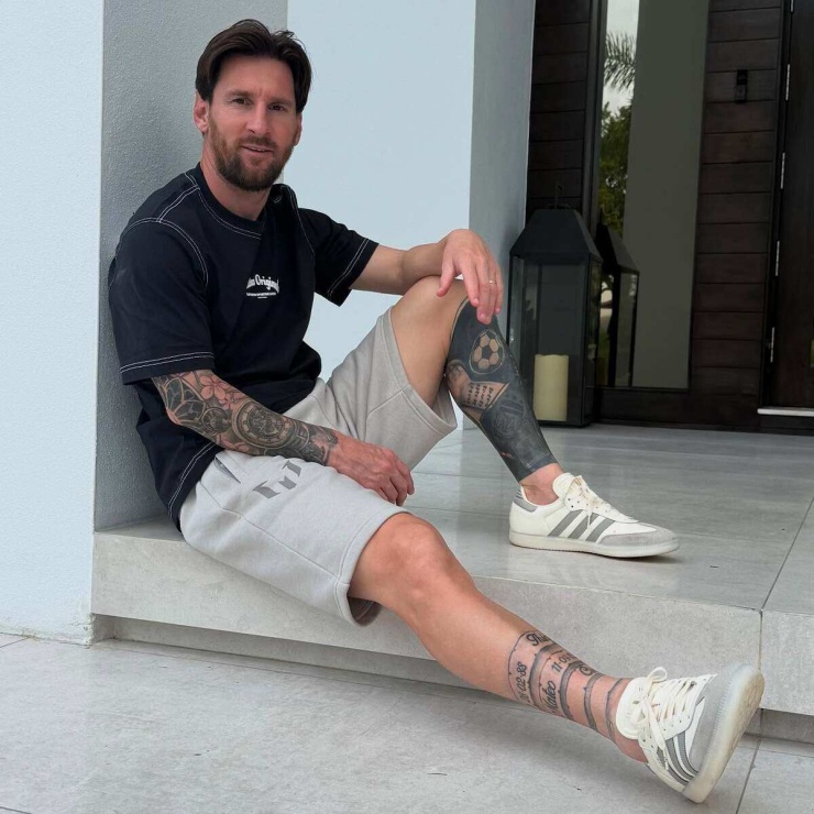 Loạt hình xăm thể hiện tình yêu gia đình của Messi - 7