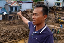 Phút sinh tử giữa lũ quét Mường Than