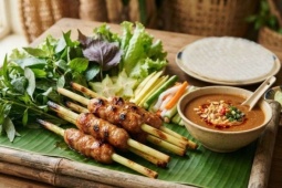 Tại sao gọi là nem lụi?