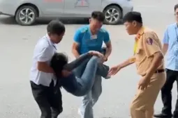 Đạt 90 điểm sát hạch lái xe, nữ học viên bất ngờ ngất xỉu