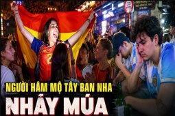 Người hâm mộ Tây Ban Nha nhảy múa, cổ động viên Argentina buồn bã giữa phố cổ Hà Nội