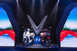 VinFast trình làng bộ đôi xe máy điện Kinet và Kyo, đi tới 160 km/lần sạc