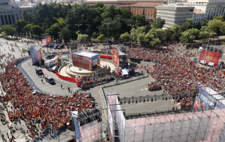 Tây Ban Nha rước cúp vô địch World Cup: Rodri tri ân người hùng Torres, cái kết hoành tráng - 11