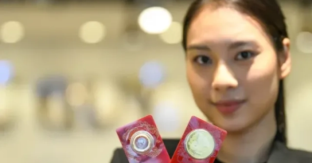 Giá vàng tiếp đà giảm