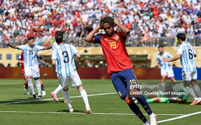 Rực lửa Tây Ban Nha đấu Argentina: Yamal phung phí, Messi thở phào