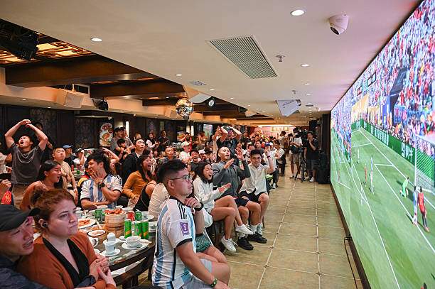 Triệu fan Tây Ban Nha mở hội: "Nổ tung" vì Torres ghi bàn hạ gục Argentina - 15
