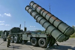 Nga chặn không xuể UAV Ukraine dù bố trí hàng chục tổ hợp Pantsir và S-400